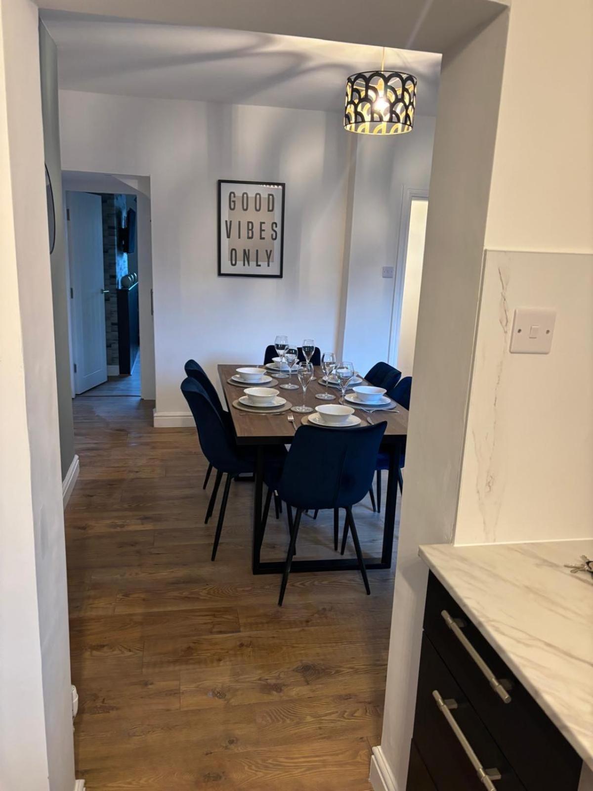Stunning House - Sleeps 7 - 5 Mins Walk To Lincoln High Street - Parking - Wifi Villa Kültér fotó